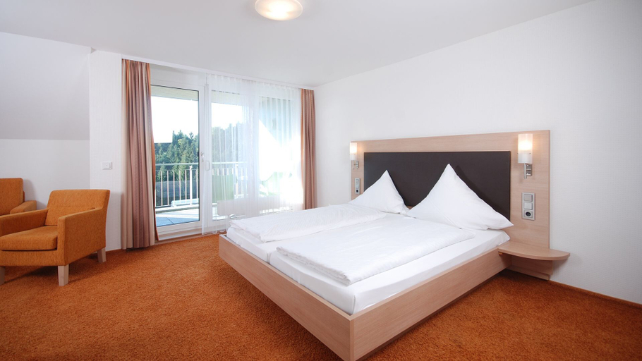 Bedroom 3, Gasthof Birkenhof, Rems-Murr-Kreis