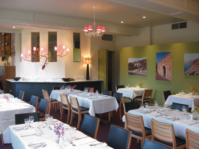 Food & Drinks 4, Best Western Plus The Tudor Box Hill, Melbourne