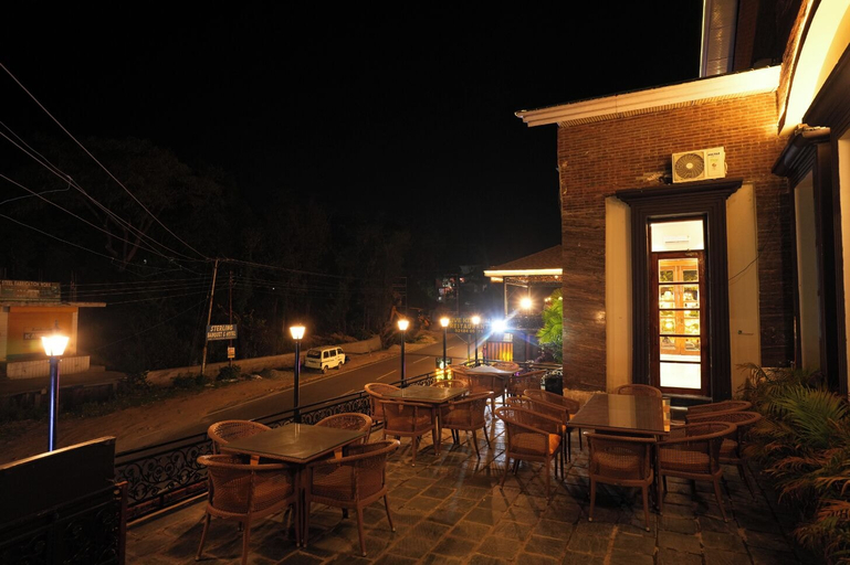 Food & Drinks 4, Sterling Banquet and Hotel, Kangra