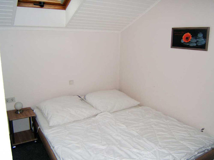 Room 2, "friesenhorn" 31 Merchant, Friesland