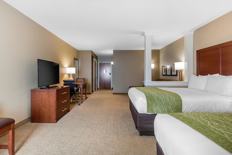 Bedroom 3, Comfort Inn & Suites At CrossPlex Village, Jefferson