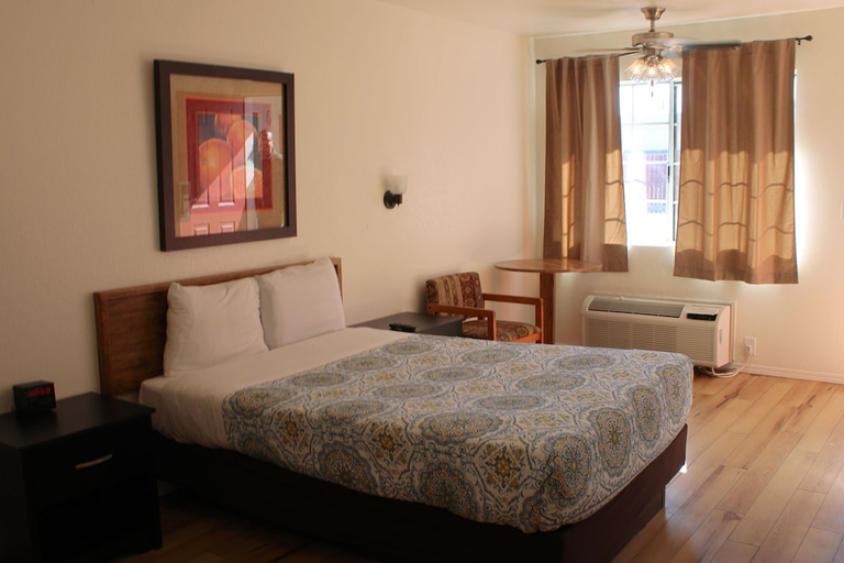 Bedroom 2, Lodge on the River, Mohave