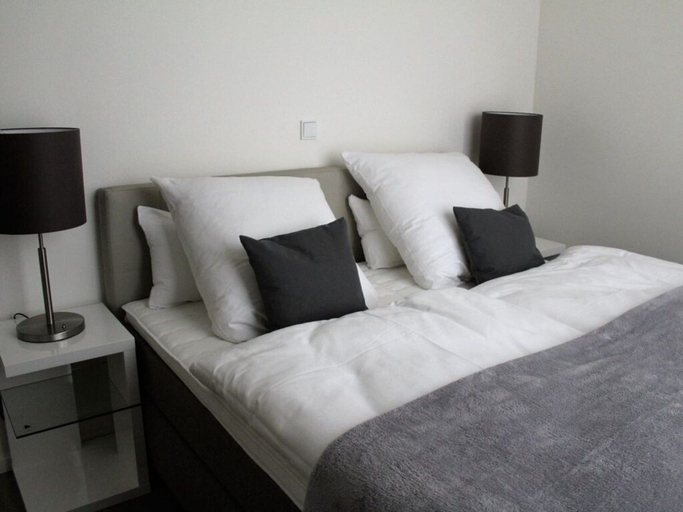 Bedroom 3, Seaside, South Cape Apartment D5, Ostholstein