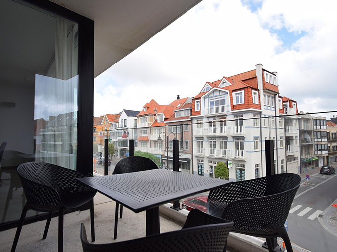 Others 5, Apartment in De Haan With sea Beach, West-Vlaanderen