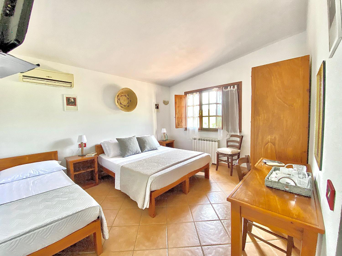 Bedroom 3, Hotel VelaSole, Nuoro