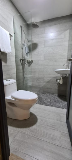 Bathroom 2, Zitro Hotel, Port Dickson