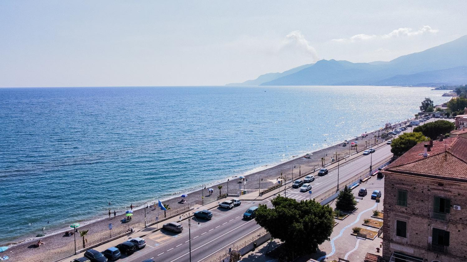 Others 5, Harmonia home, Salerno