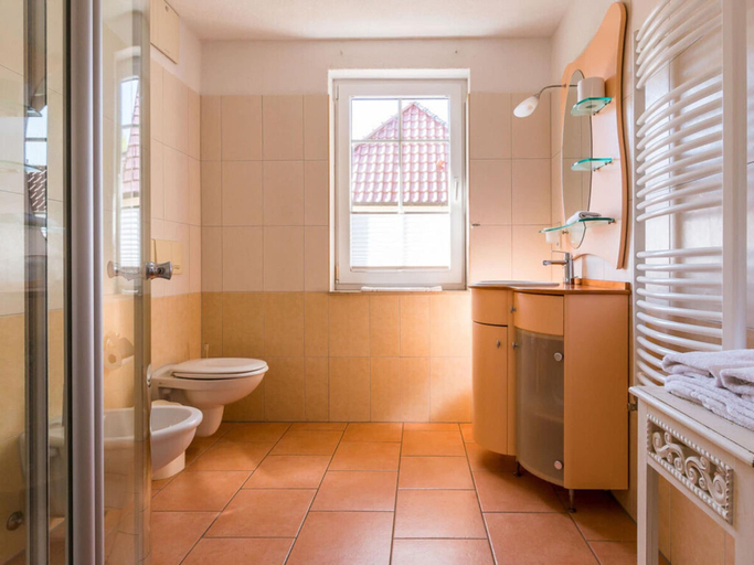 Bathroom 3, Holiday Apartment in Otseebad Wustrow, Vorpommern-Rügen
