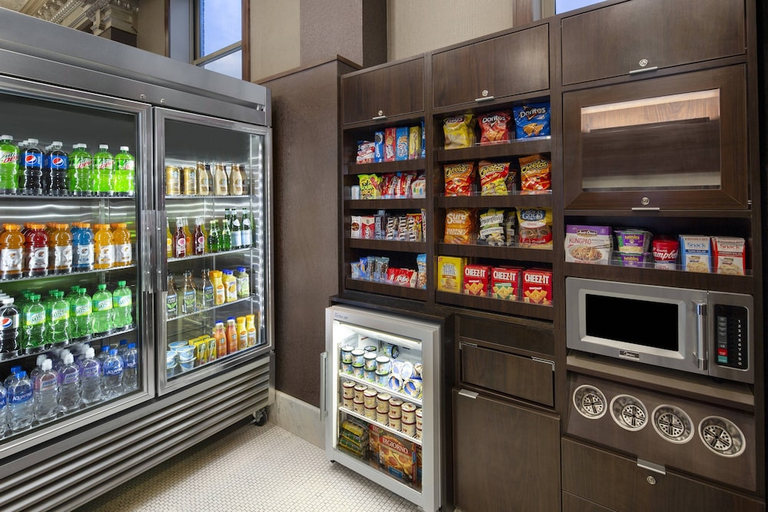 Food & Drinks 5, Courtyard By Marriott Cape Girardeau Downtown, Cape Girardeau