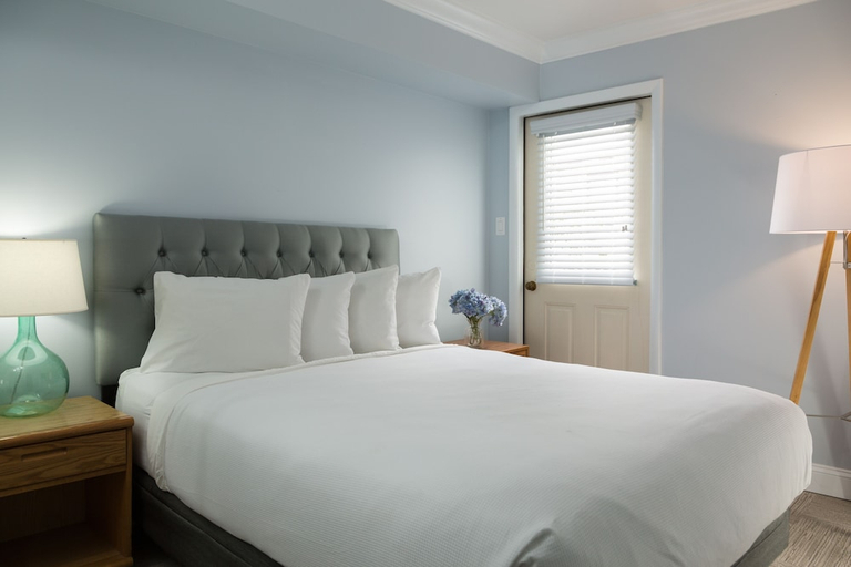 Bedroom 3, La Mer Beachfront Inn, Cape May