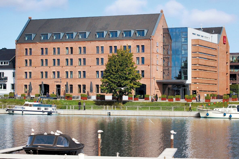 Exterior & Views 2, Hotel Hafenspeicher, Leer