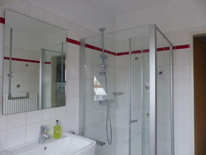 Bathroom, Sandmann Comfortable Holiday Residence, Aurich