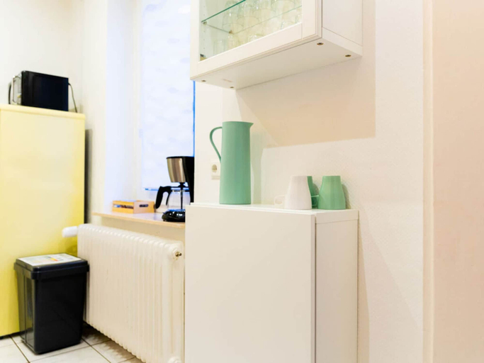Private kitchen 3, Alstaden 2 Comfortable Holiday Residence, Oberhausen