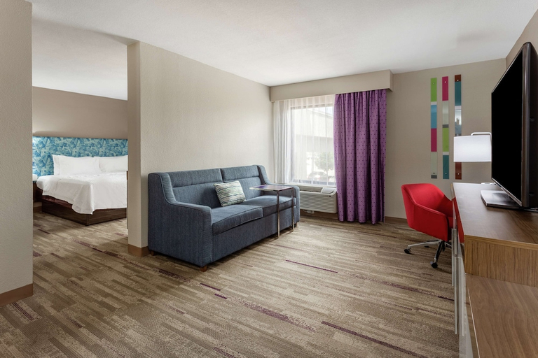Bedroom 3, Hampton Inn Biloxi/Ocean Springs, Jackson