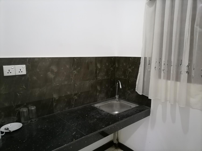 Others 5, Nesh Villa, Beruwala