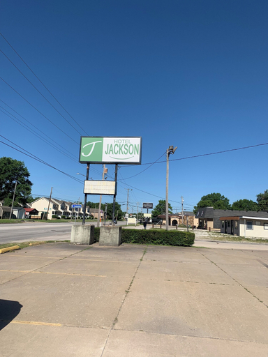 Others, Hotel Jackson, McDonough
