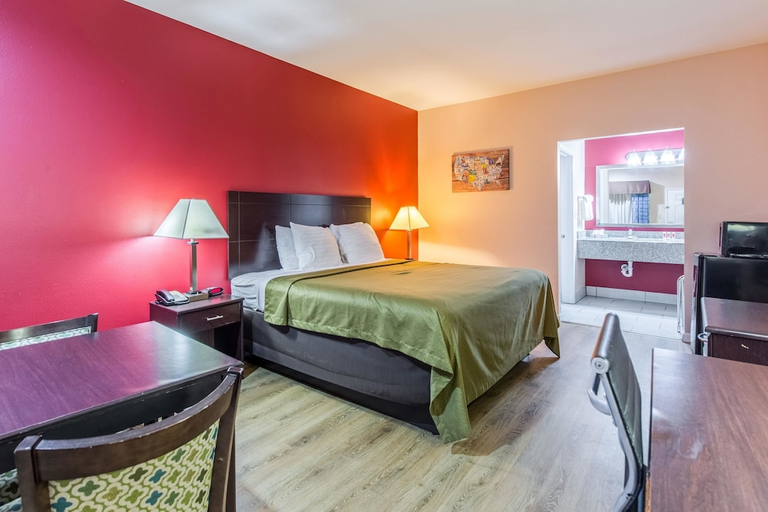 Bedroom 3, Quality Inn & Suites Bridge City/Orange, Orange