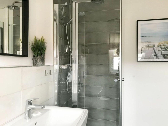 Bathroom 2, Comfortplus Apartment With 1 Bedroom, Vorpommern-Rügen