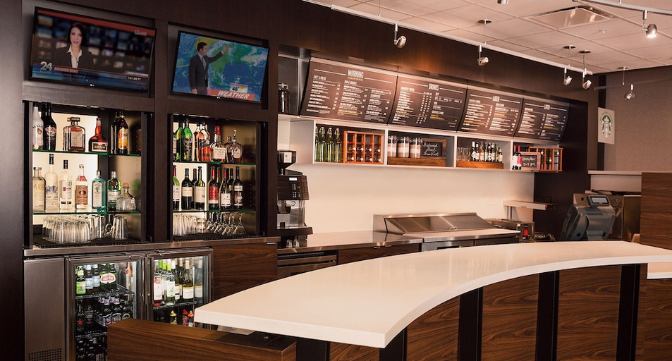 Food & Drinks 4, Courtyard By Marriott Cape Girardeau Downtown, Cape Girardeau
