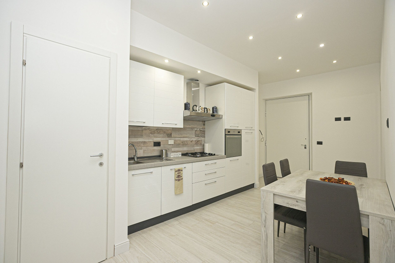 Private kitchen 2, JOIVY Stylish 3-bed flat near the Genoa Aquarium, Genova