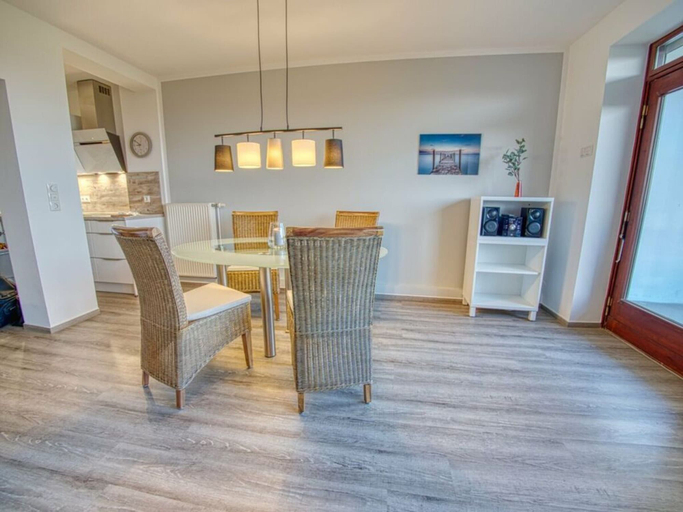 Private kitchen 2, Sea-with-a-view, Ostholstein