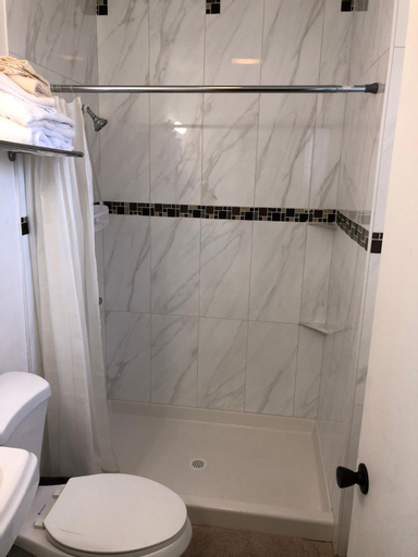 Bathroom 10