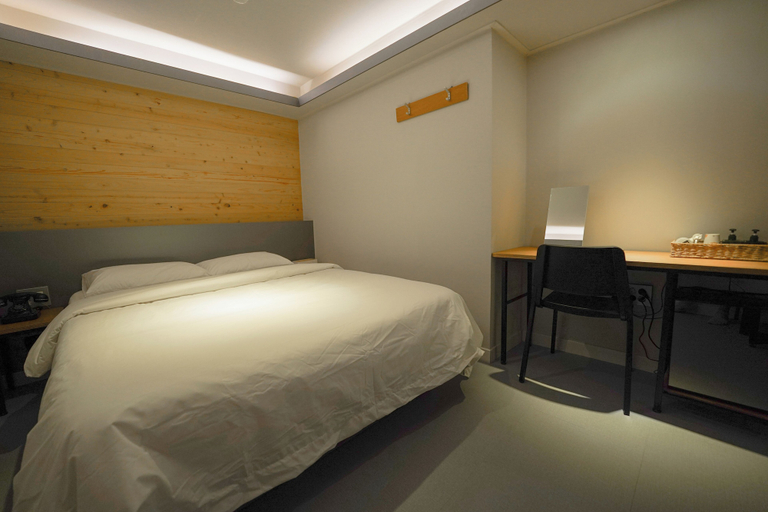 Bedroom 2, La Villa Foret, Geumjeong