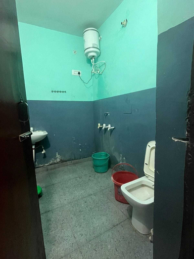 Others 5, Hotel Aryavart, Meerut