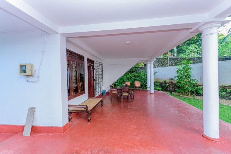 Others 3, Villa Guru Hikkaduwa, Hikkaduwa