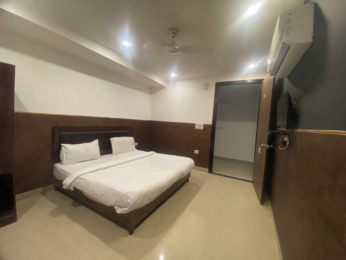 Bedroom 2, Hotel Golden Plam Tilak Nagar Market, West