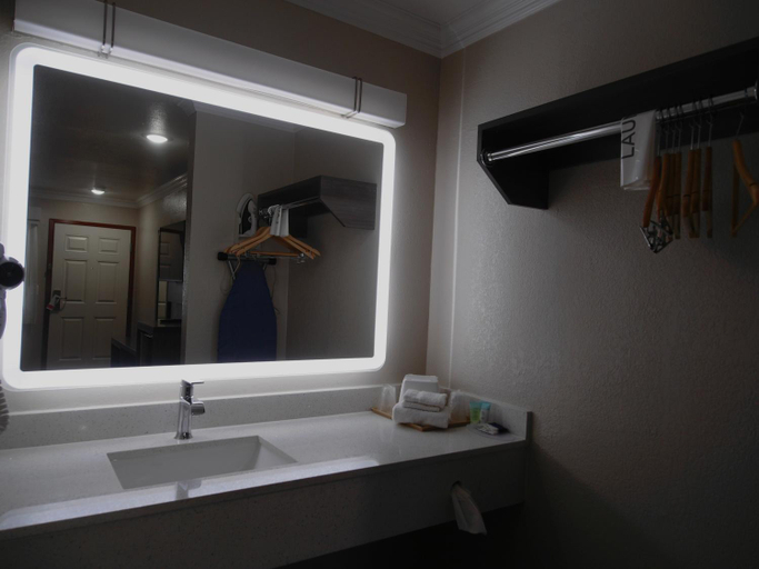 Bathroom 4, Americas Best Value Inn Rialto, San Bernardino