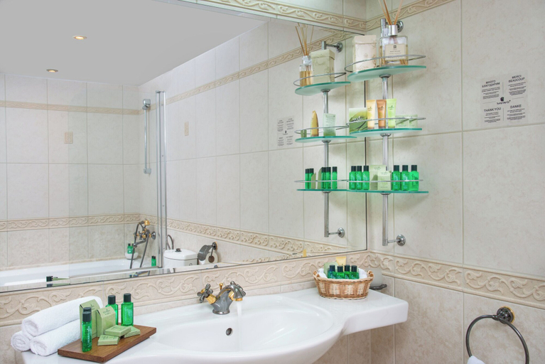 Bathroom 5, Palace Hotel - Sunny Day Resort, Varna
