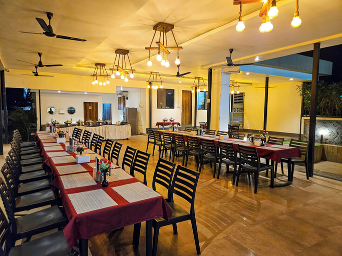 Food & Drinks 5, Riverain Valley Resort, Raigarh