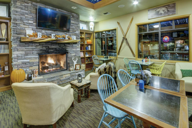 Food & Drinks 5, WorldMark Seventh Mountain , Deschutes