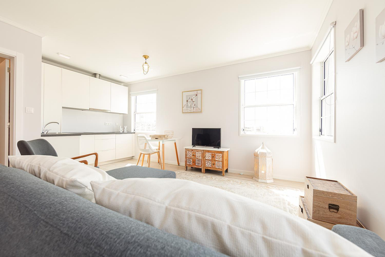 Bedroom 2, Pico Studios, Madalena