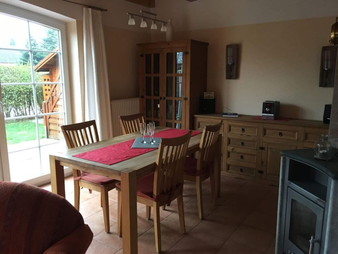 Others 3, Holiday Home Strand-huus, Aurich