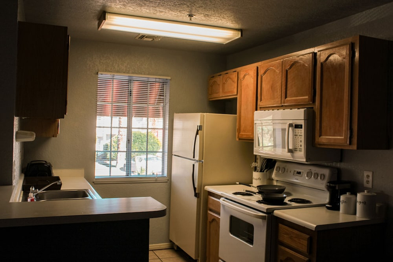 Others 4, Lodge on the River, Mohave