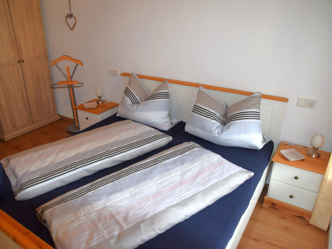 Room 5, Farmhouse in Wilsecker Near Moselle Boat Tours, Eifelkreis Bitburg-Prüm