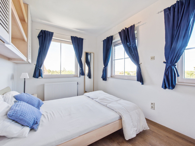 Others 3, Castle apartment with view, West-Vlaanderen