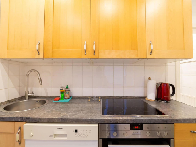 Private kitchen 4, Alstaden 2 Comfortable Holiday Residence, Oberhausen