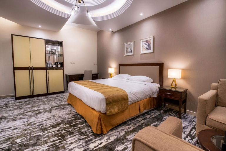 Bedroom 3, Golden Rose Hotel, Jizan