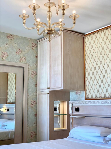 Bedroom 3, Hotel Flamingo, Forli' - Cesena