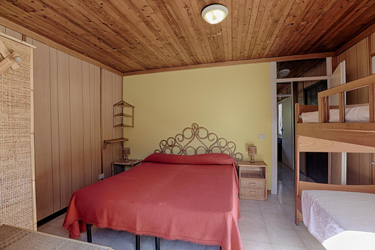 Bedroom 3, Villaggio Camping Valdeiva, La Spezia
