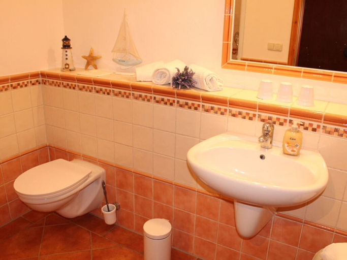 Bathroom 5, Residence Seestern, Apartment 20, Rostock