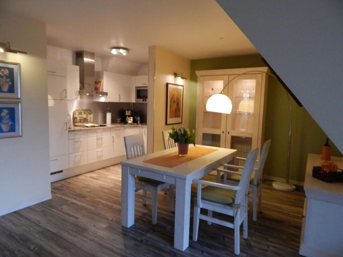Dining 5, 16 Bohler Brise Modern Retreat, Nordfriesland