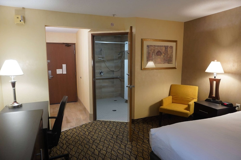 Bedroom 2, Baymont by Wyndham Bridgeport/Frankenmuth, Saginaw
