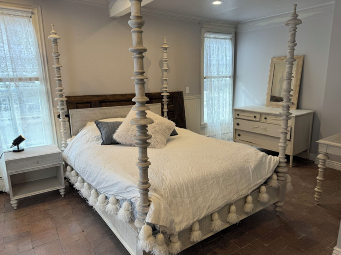 Bedroom 3, St James Hotel, Clear Creek