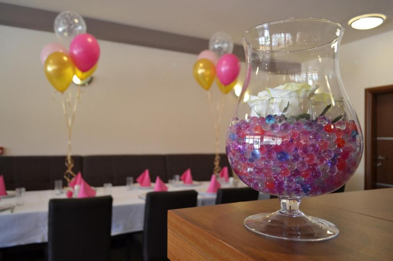 Food & Drinks 5, Tihe Noci Motel, Istočno Sarajevo