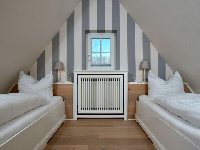 Bedroom 5, Holiday Home Hiirlonhus, Nordfriesland