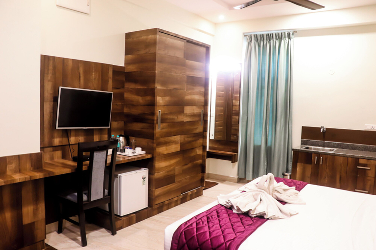 Bedroom 2, Wonder Stay Hotel by HAH, Bangalore